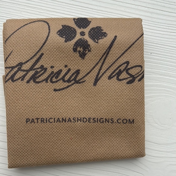 Patricia Nash wristlet Cassini New with tags - Picture 6 of 6